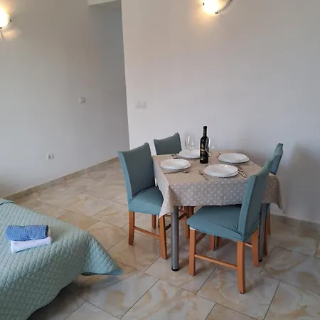 Apartment Sanda *